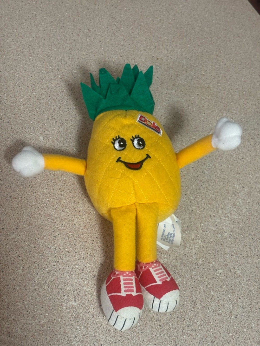 Dole "Panya the Pineapple" character plush toy vintage